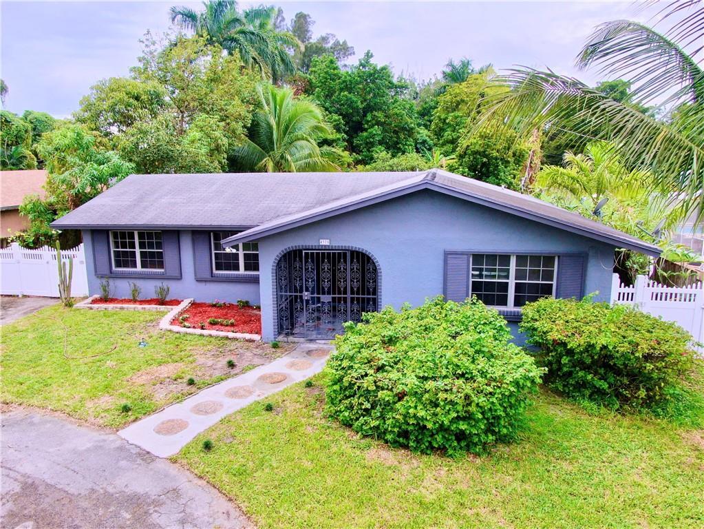 Primary Photo - 4375 SW 53rd Ave