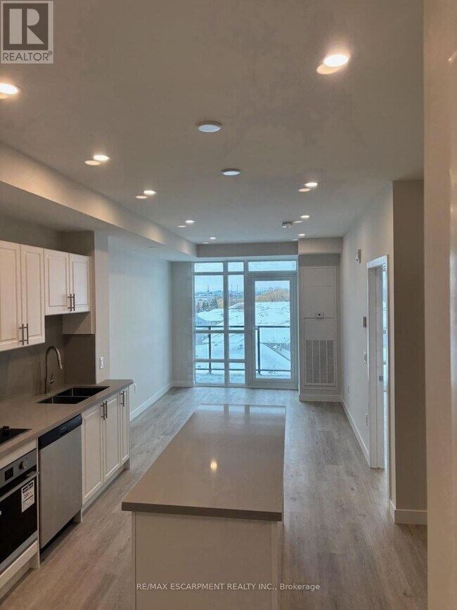 Photo du bâtiment - 461 Green Rd