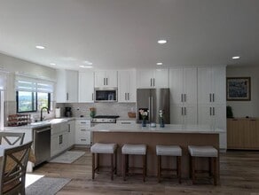 Building Photo - 2410 La Costa Ave