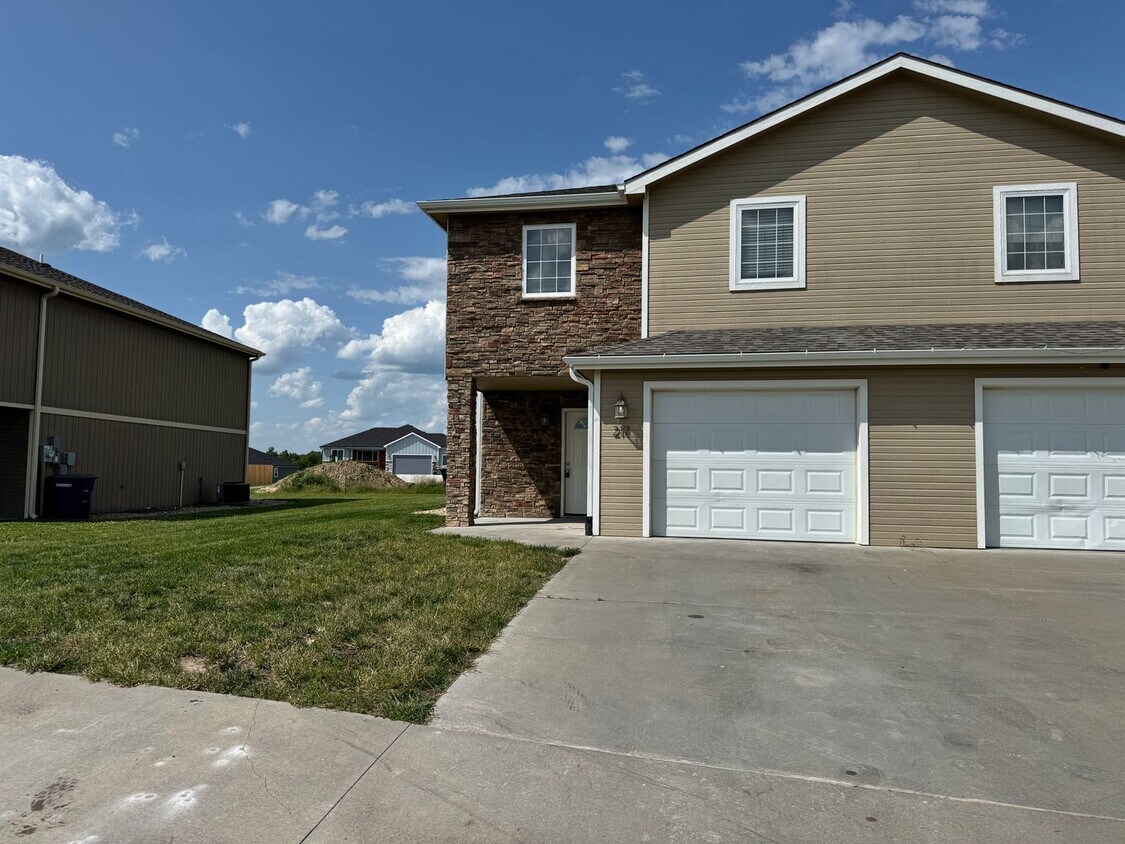 Foto principal - Welcome to Comfortable Living – Spacious, Pet-Friendly Home with Great Amenities