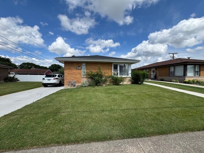 Foto del edificio - 2115 Sunnyside Ave