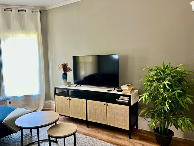 Sala de estar - 224 N Austin Blvd