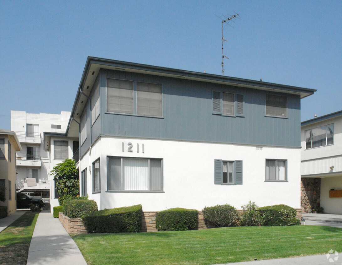 1211 S Holt Ave, Los Angeles, CA 90035 Apartments in Los Angeles, CA