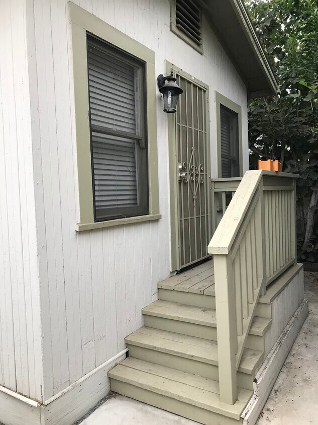 Foto principal - 1750 National Ave