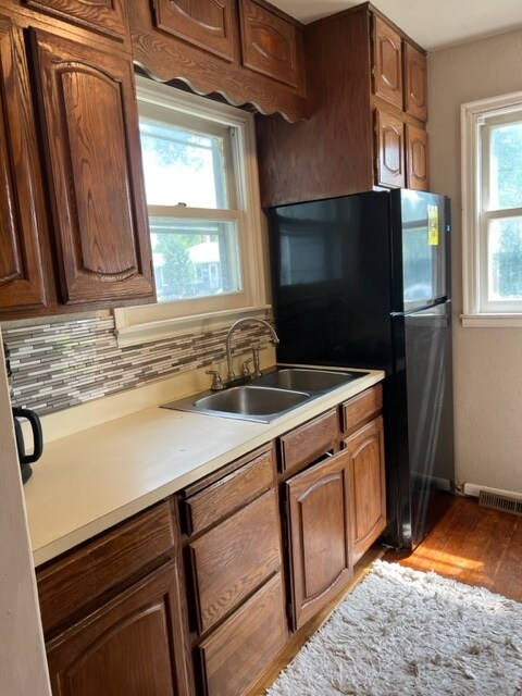 Foto del edificio - 602 12th St N