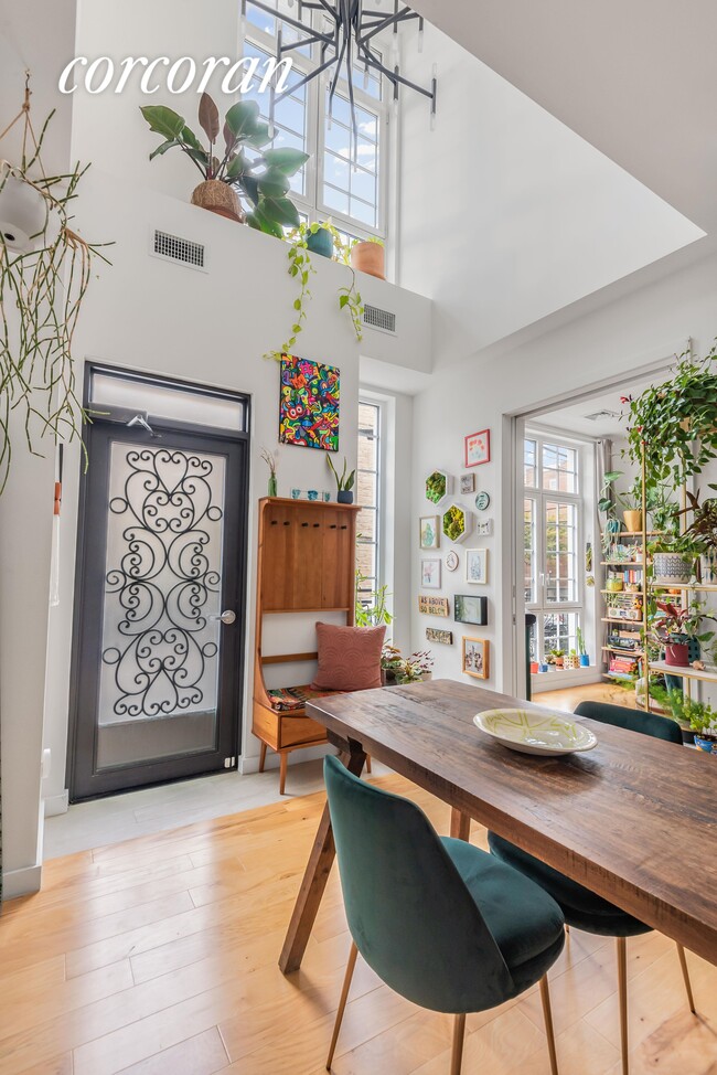 Building Photo - 278 Nassau Ave