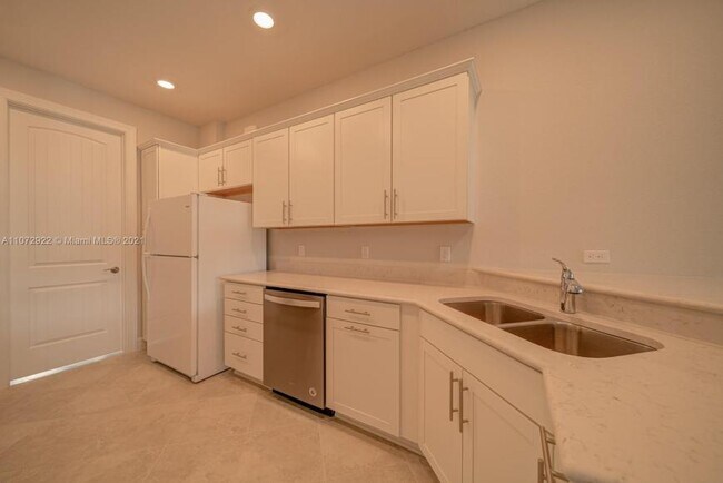 Foto del edificio - 3 bedroom in Hollywood FL 33020