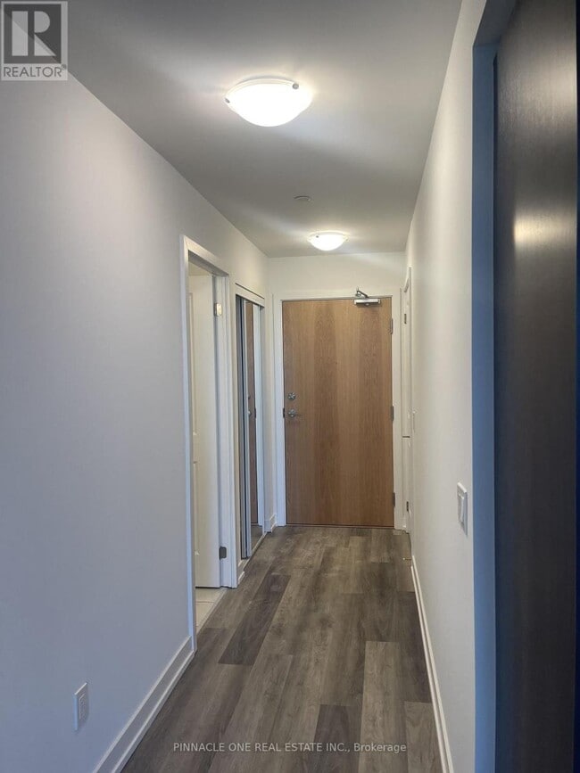 Photo du bâtiment - 1435 Celebration Dr