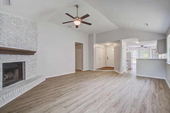 Foto del edificio - 107 Timberline Trail