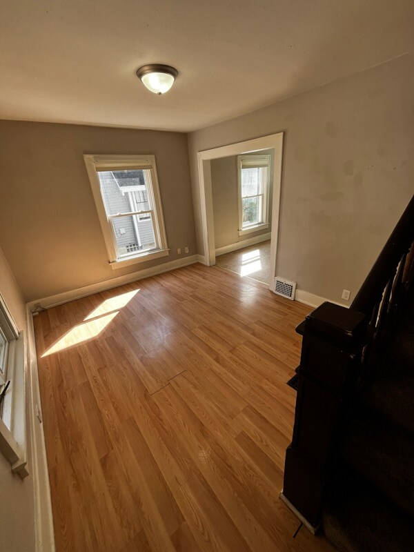 Building Photo - 590 Thayer St