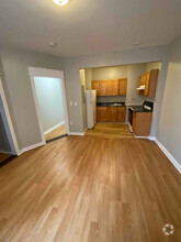 Building Photo - 114 Ashley St