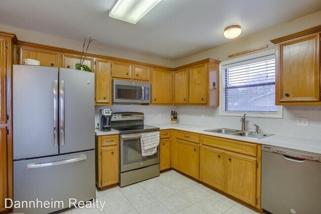 Foto del edificio - 3 br, 2 bath House - 2702 79th St.