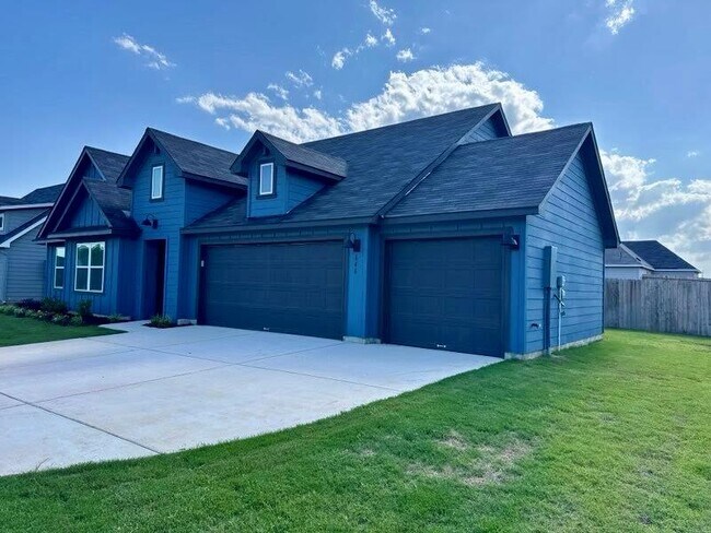 Foto del edificio - 646 Grace Ln