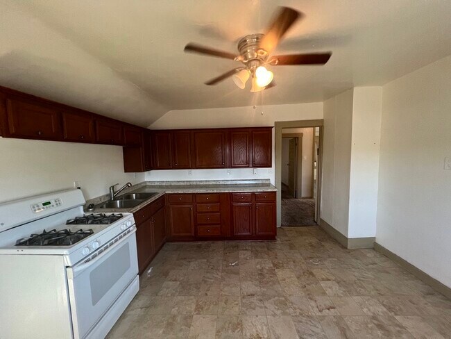 Building Photo - 4367 Jurupa Avenue, Unit Upper