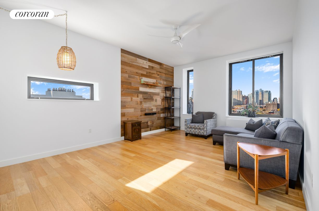 Foto principal - 8 Vanderbilt Ave