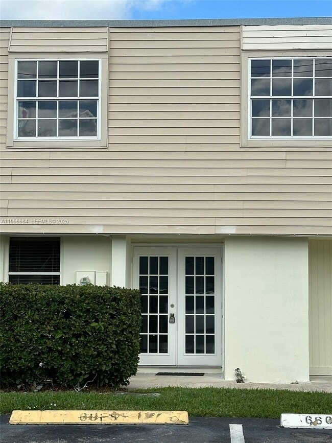 Foto del edificio - 6601 Winfield Blvd