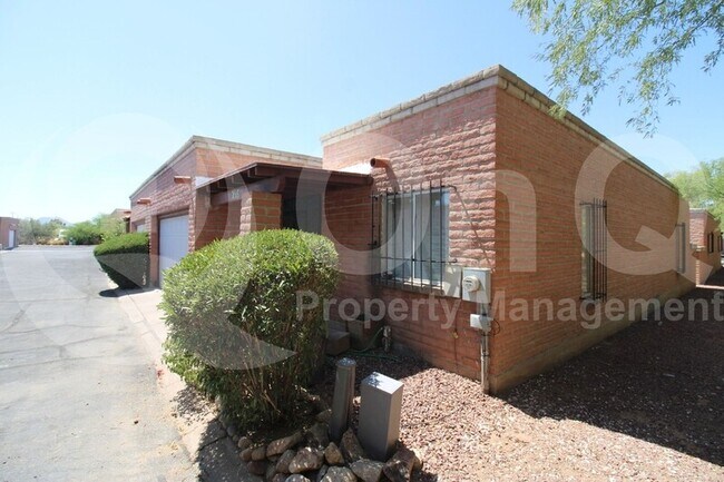 Foto del edificio - 295 E Root Way