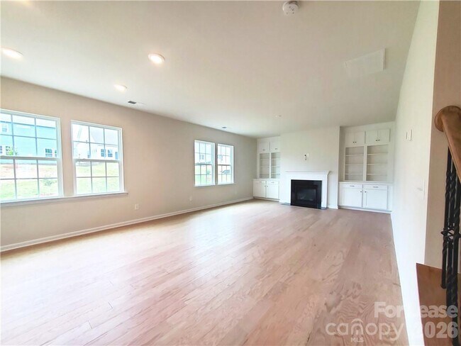 Foto del edificio - 1009 Gabardine Ln