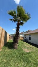 Building Photo - 8943 Farm Ridge Ln