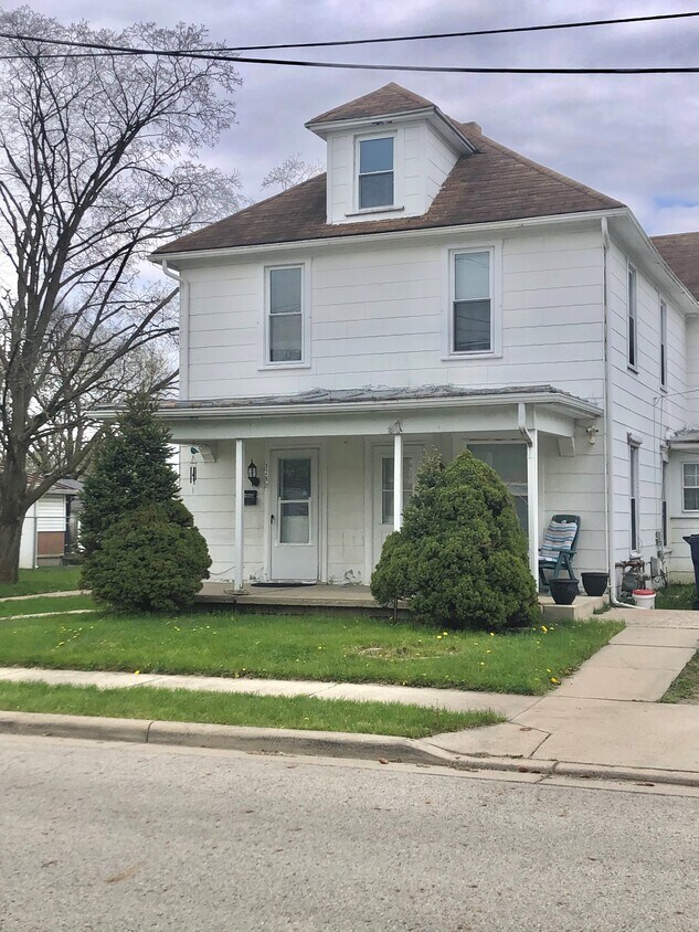 129 Glenn St Unit Half, Piqua, OH 45356 Apartments in Piqua, OH