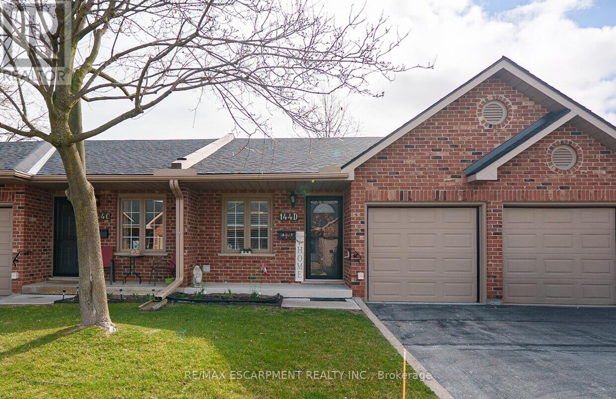 Photo principale - 144-144 Wood St