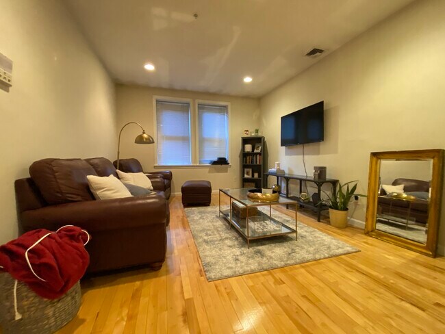 Foto del edificio - 464 Hanover St