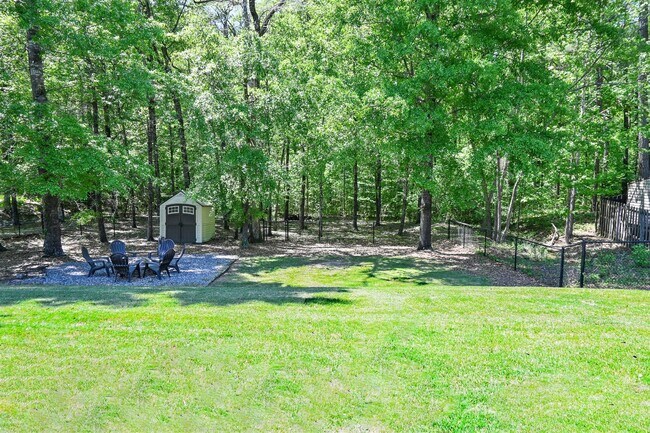 Building Photo - NE Columbus in Midland Community & Close t...
