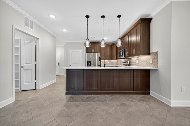 Foto del edificio - 6804 Westview Dr