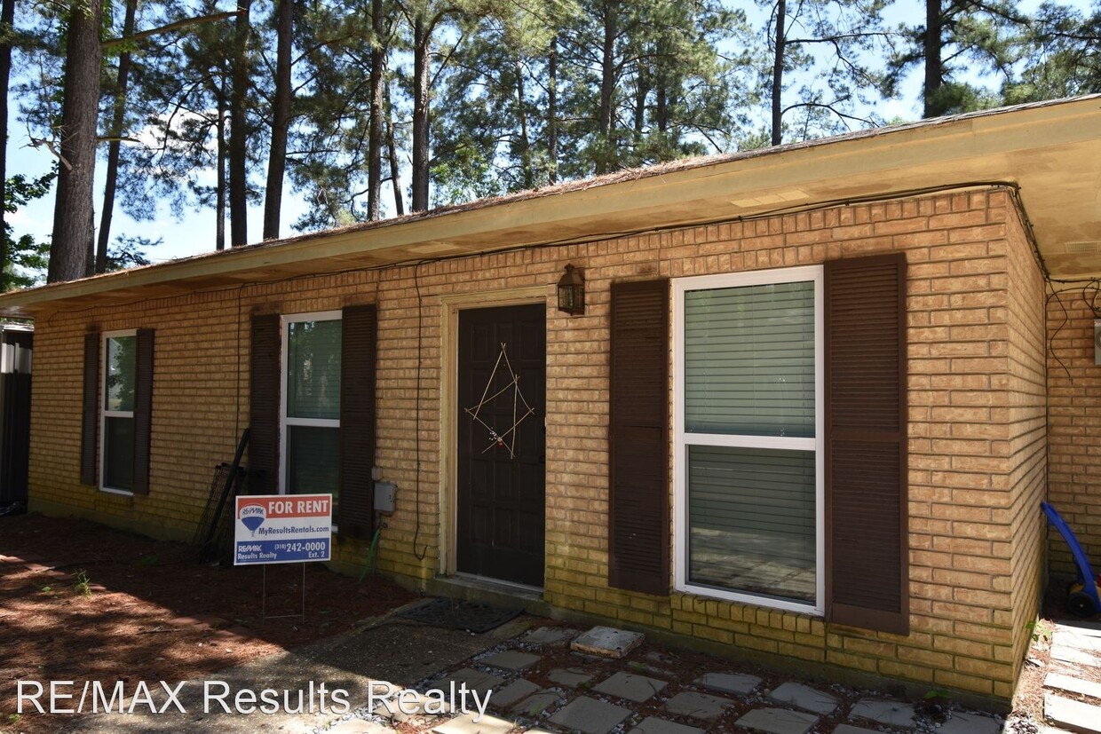 Primary Photo - 2312-2312 Lily Dr