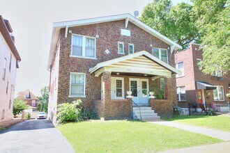 Building Photo - 6230-6232-6232 Columbia Ave
