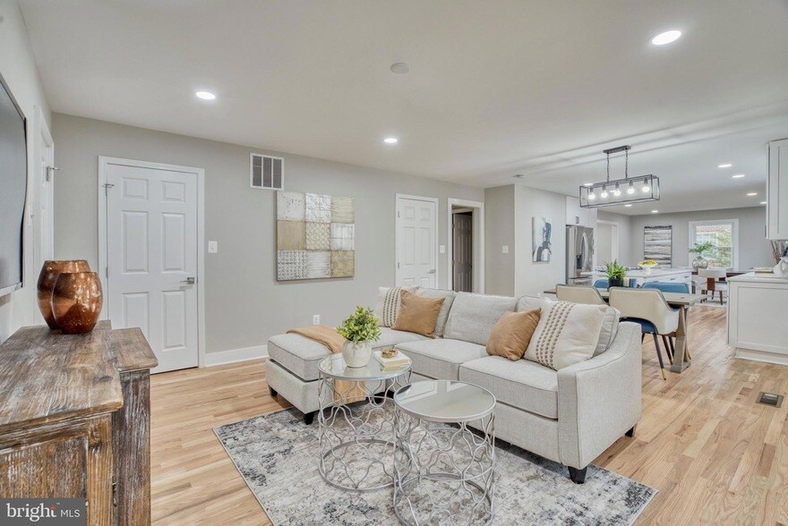 Foto principal - 4311 Southwood Dr