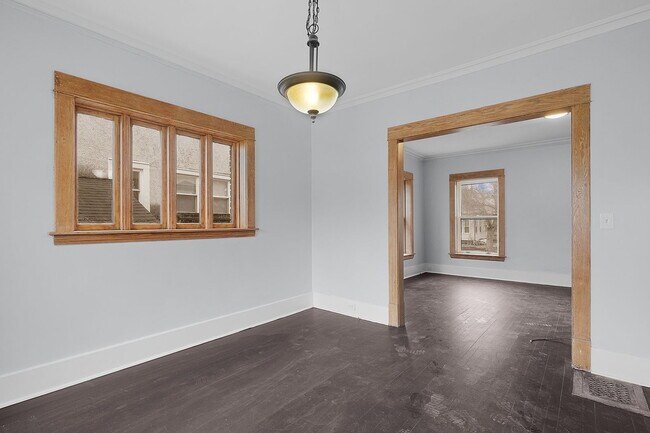 Foto del edificio - 908 Worden St SE