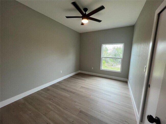 Building Photo - 12130 Henley Ave