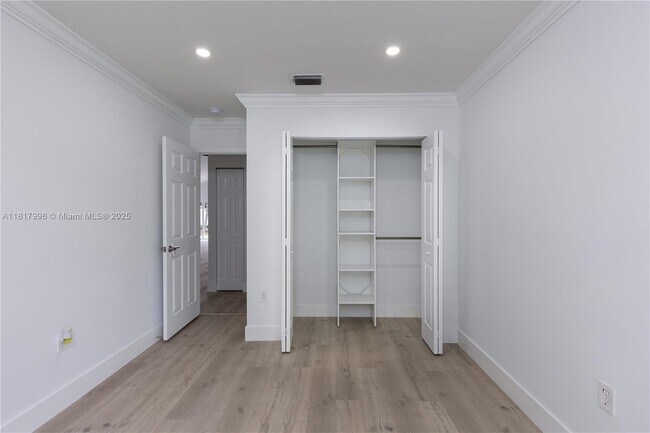 Foto del edificio - 46 Gables Blvd