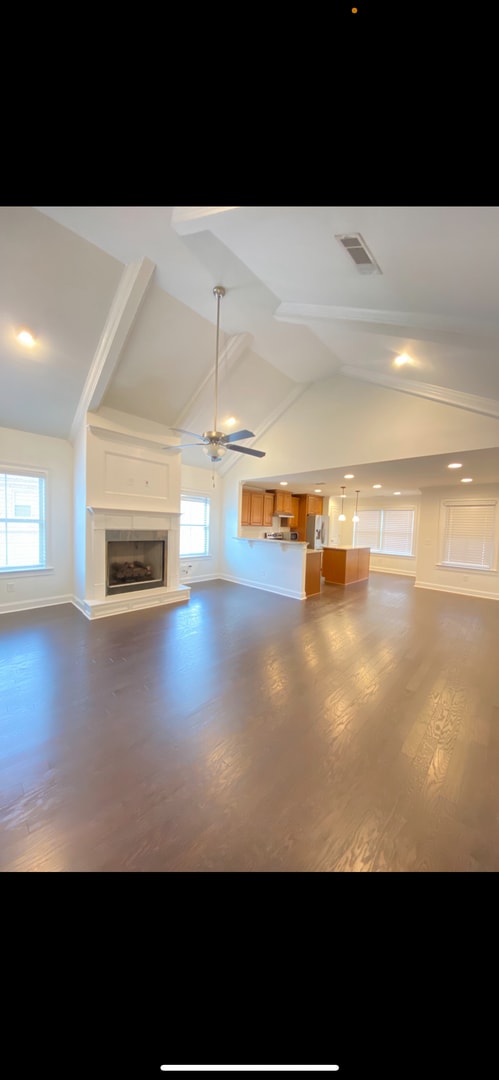 Building Photo - Home available June 2026!