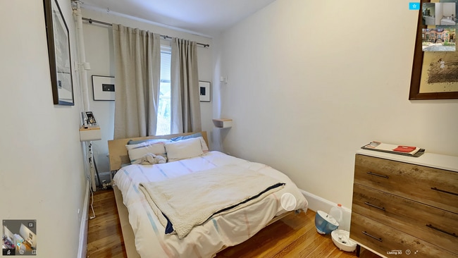 Foto del edificio - 1059 Beacon St