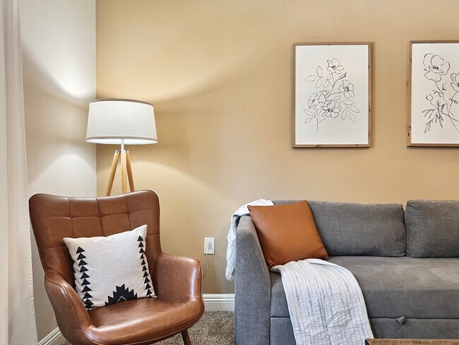 Foto del edificio - 11380 S Virginia St