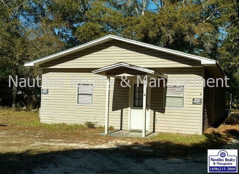 Foto principal - 2711 E 6th Pl