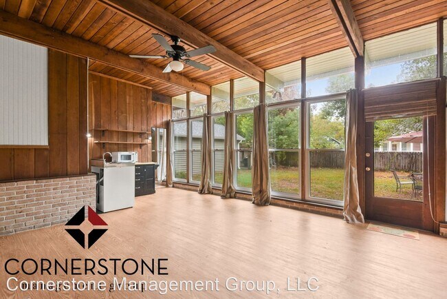 Building Photo - Studio, 1 bath House - 1707 Blouin Avenue #B