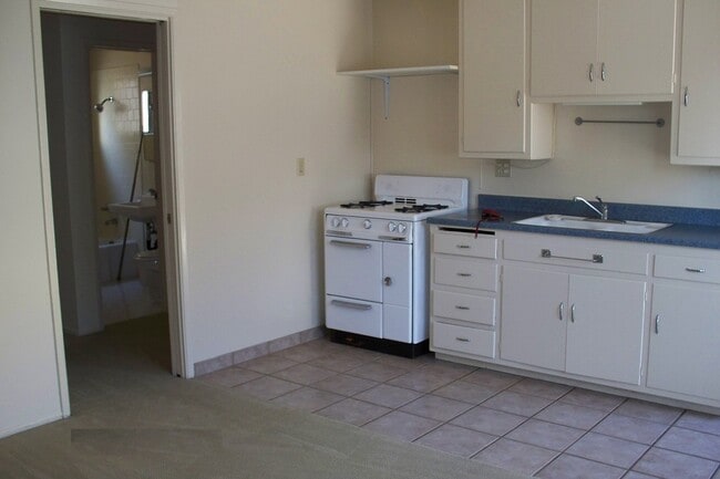 Building Photo - 351 Hermosa Ave
