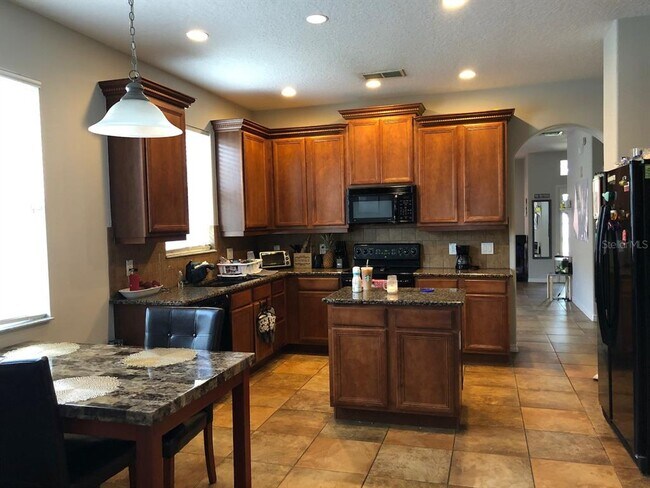 Foto del edificio - 15020 Stonebriar Way