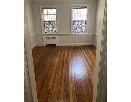 Building Photo - 33 Wesley St