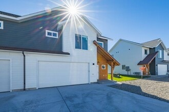 Building Photo - 70 Whiskey Way