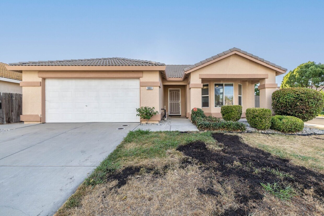 Primary Photo - Spacious 3-Bedroom, 2-Bathroom Rental Home...