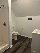 Building Photo - 882 Buerger Ln