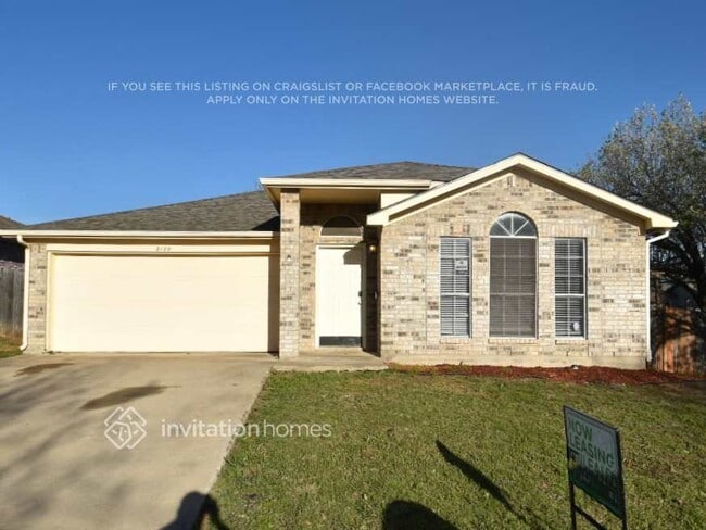 Building Photo - 8100 Rambler Rose St