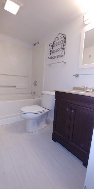 Foto del edificio - 136 E Wadsworth Cir