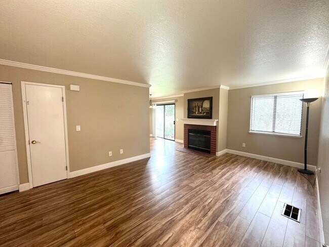 Foto del edificio - Super Cute 2 Bed 2 Bath Condo in Antioch