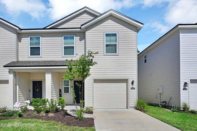 Building Photo - 14522 Macadamia Ln