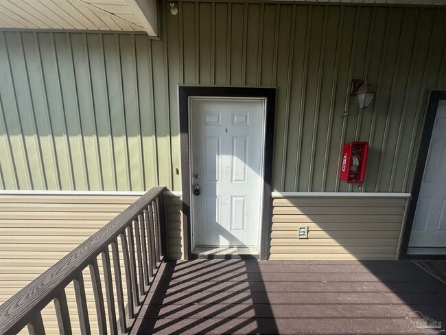 Foto del edificio - 7071 Lake Joanne Dr